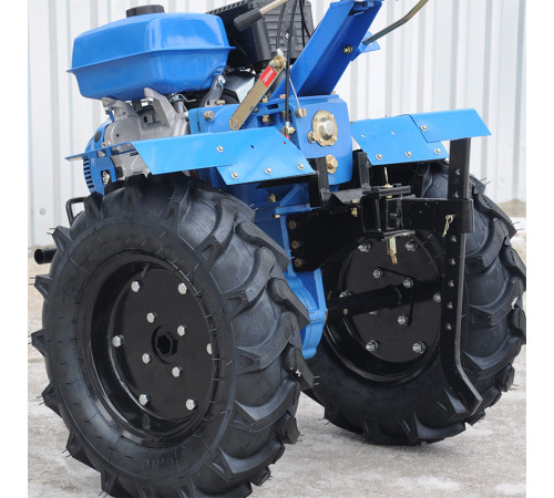 Мотоблок Brado BD-1400 Колеса на выбор (5.00х12-6.00х12)