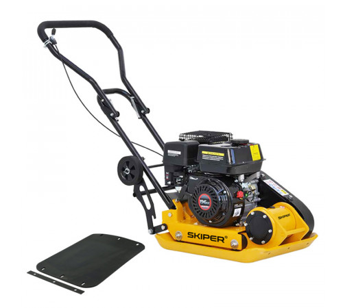 Виброплита SKIPER C90L-WM (LС200F. 6.5л.с.. плита 54х42см.. 15кН. 25м/мин. рез. коврик. колёса)